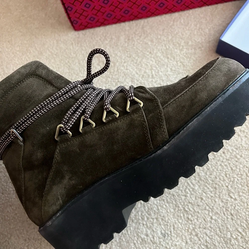 Stuart Weitzman Below Deck Ankle Chunky Lace Up Platform Hiking Boots Size 9 - Picture 5 of 7